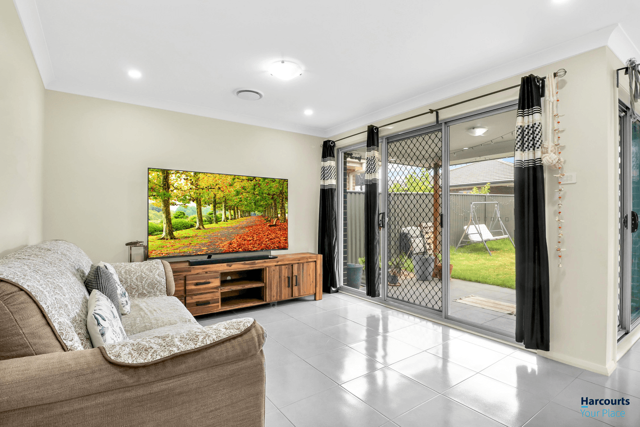 23 Navy Road, JORDAN SPRINGS, NSW 2747