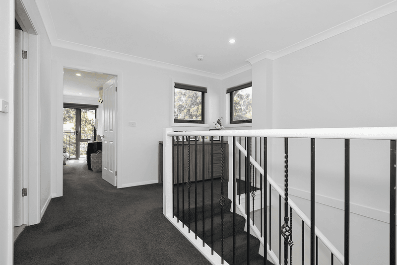 28 Kestrel Circuit, Shortland, NSW 2307