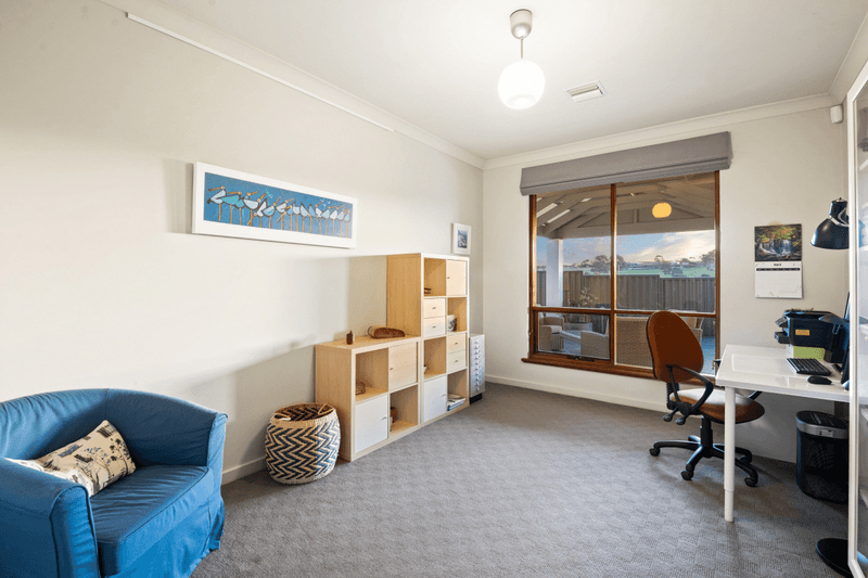 1 Coulter Street, FLAGSTAFF HILL, SA 5159