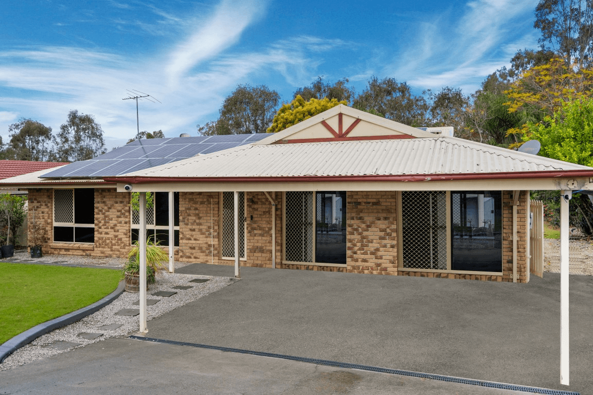 104 Equestrian Drive, YAMANTO, QLD 4305