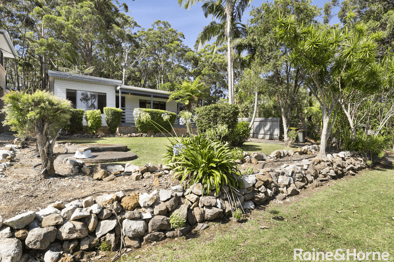 122 Sunset Strip, MANYANA, NSW 2539