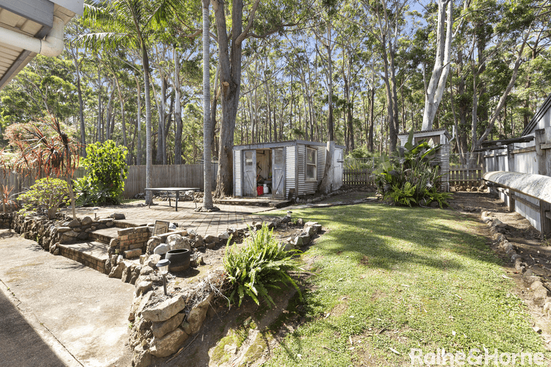 122 Sunset Strip, MANYANA, NSW 2539