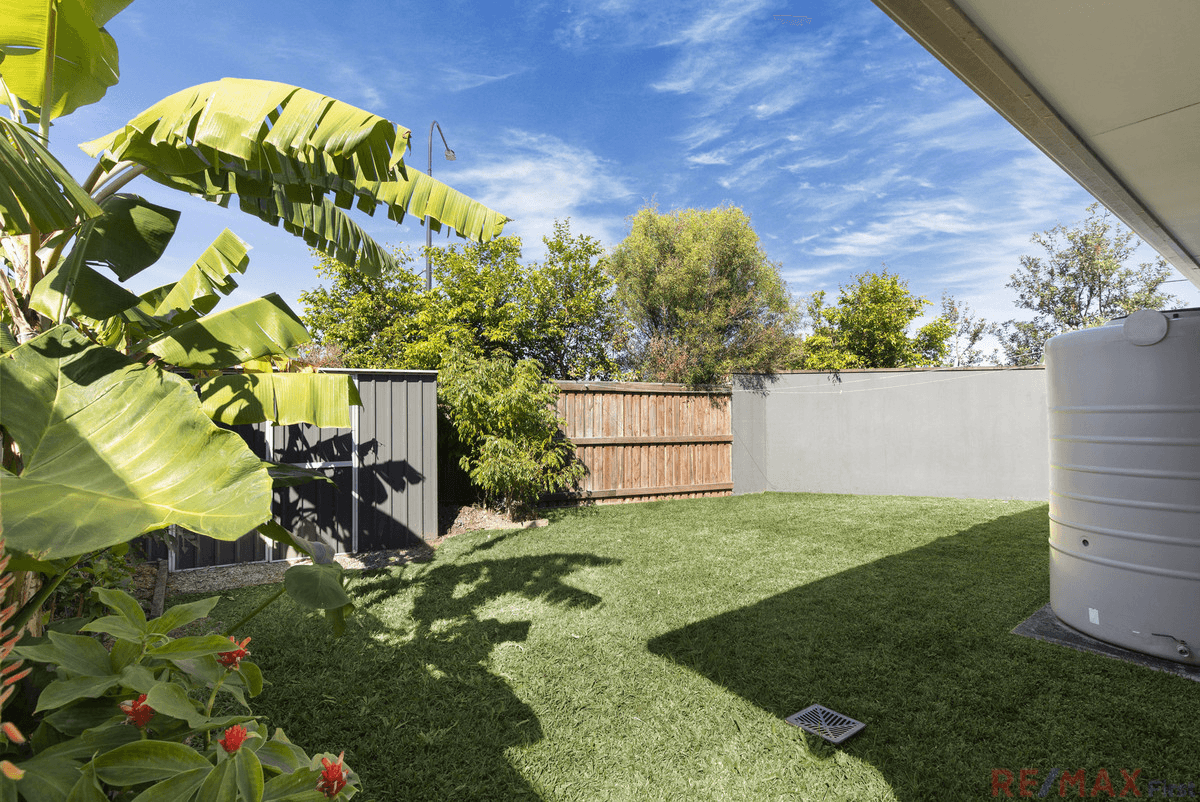 2 Emerald Drive, CALOUNDRA WEST, QLD 4551