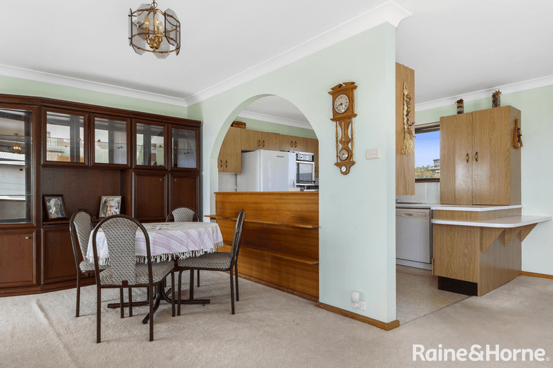 11 Highview Drive, DOLPHIN POINT, NSW 2539