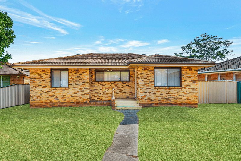 10 Huntley Place, CARTWRIGHT, NSW 2168