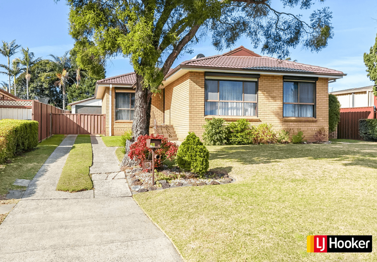 5 Kanangra Crescent, RUSE, NSW 2560