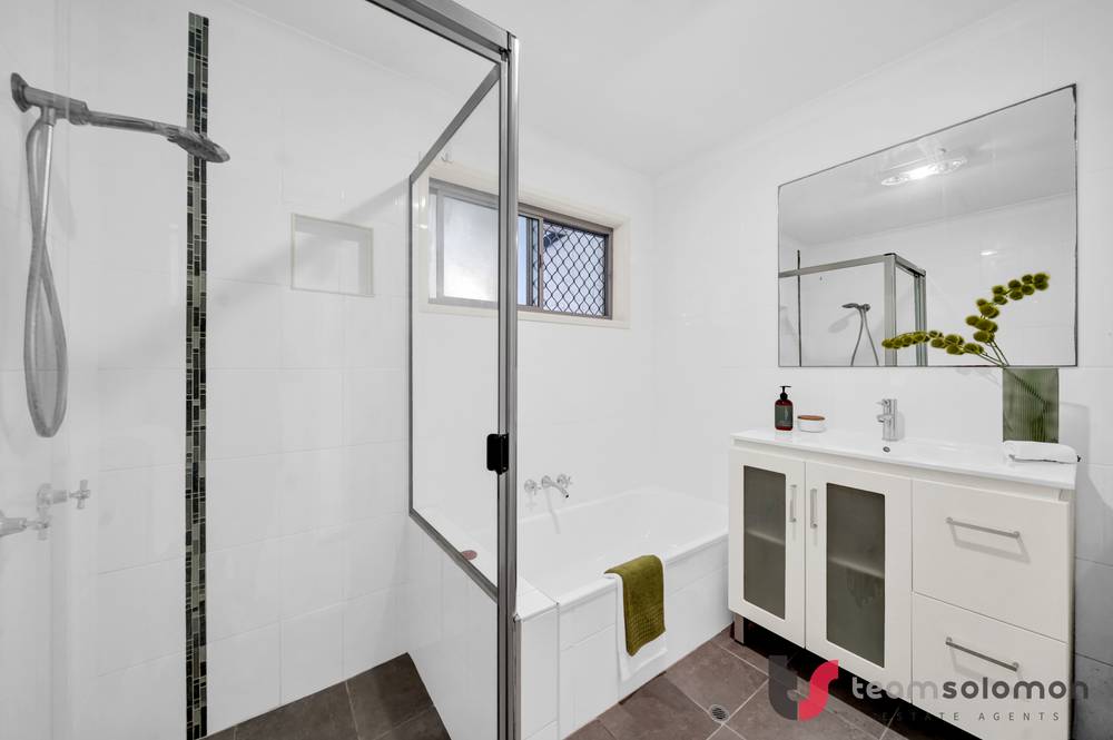 12 Rosella Street, Wellington Point, QLD 4160