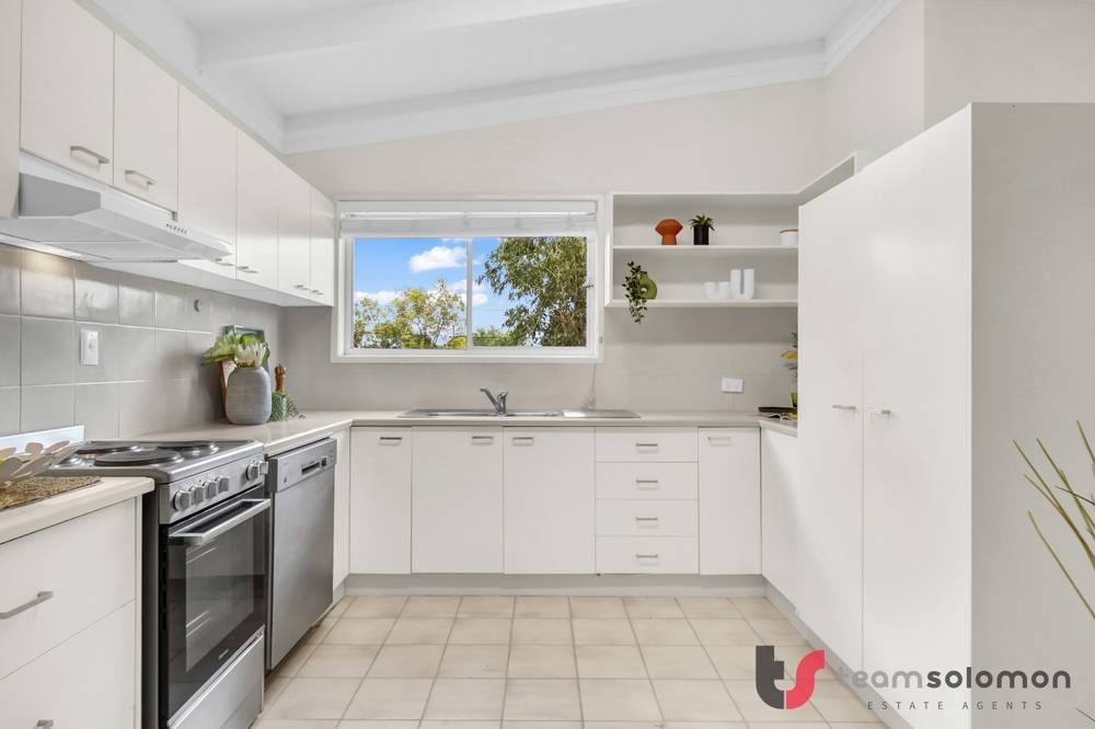 12 Rosella Street, Wellington Point, QLD 4160