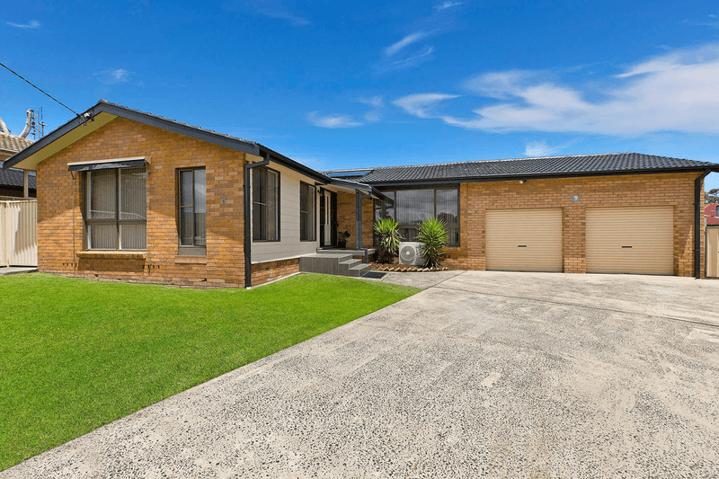 9 Esther Close, GOROKAN, NSW 2263