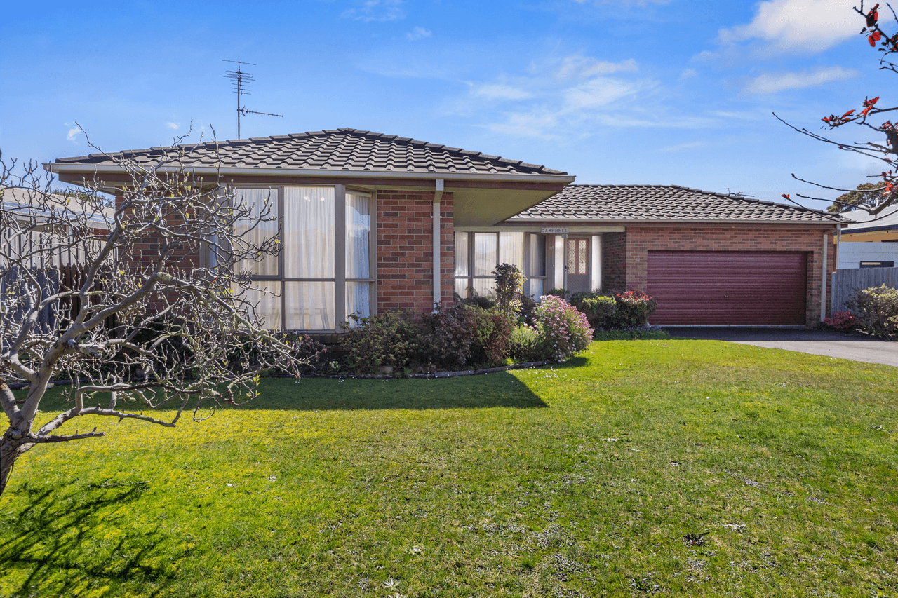 13 Leicester Square, INVERLOCH, VIC 3996