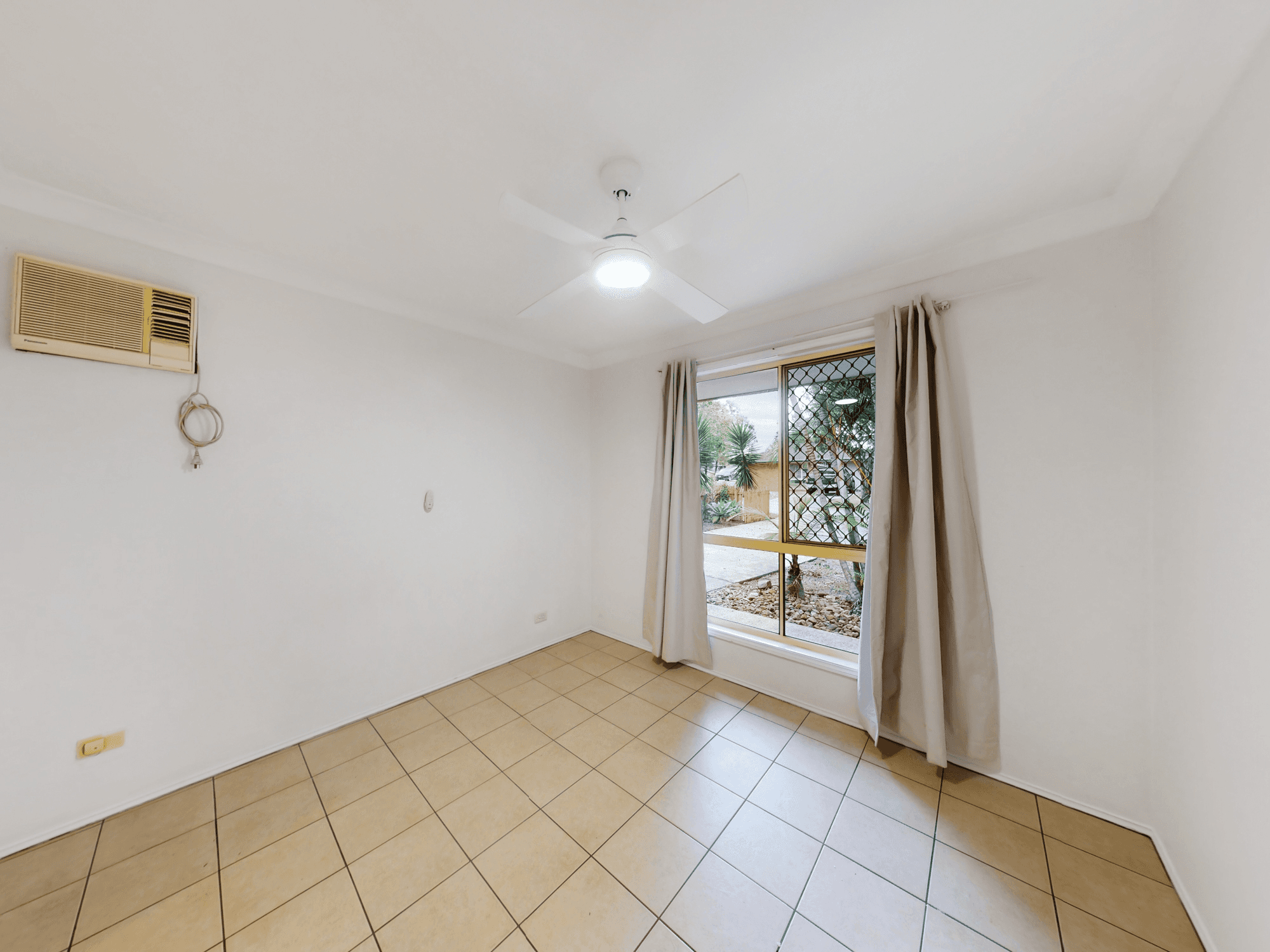 10 Jenkins Court, Goodna, QLD 4300