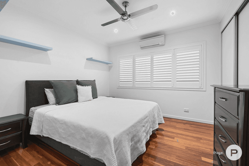 16 Woodhill Avenue, Coorparoo, QLD 4151