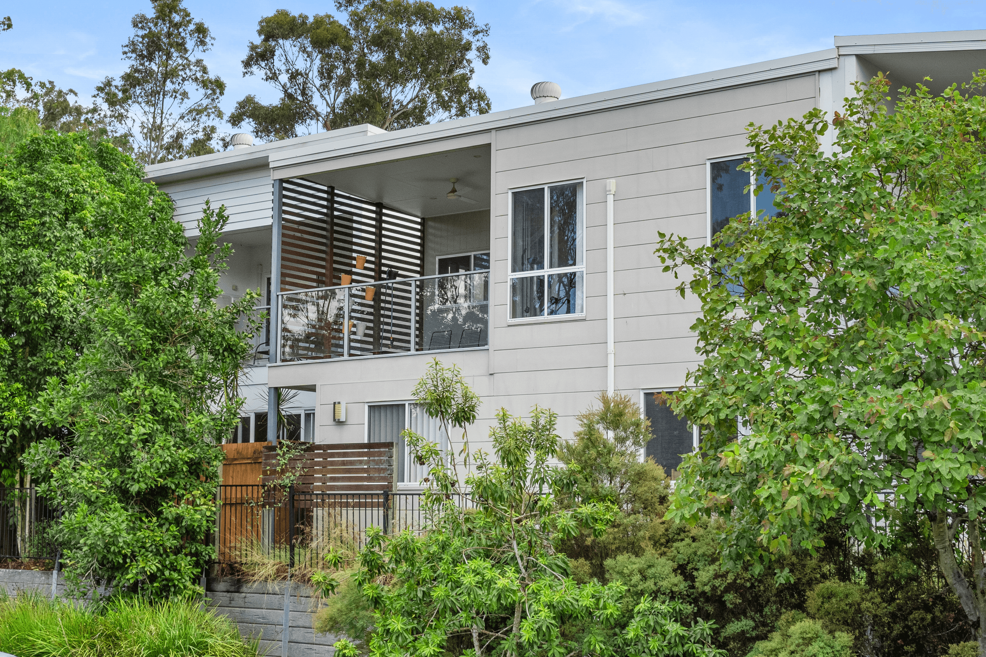 6/2 Lakes Entrance Drive, SPRINGFIELD LAKES, QLD 4300