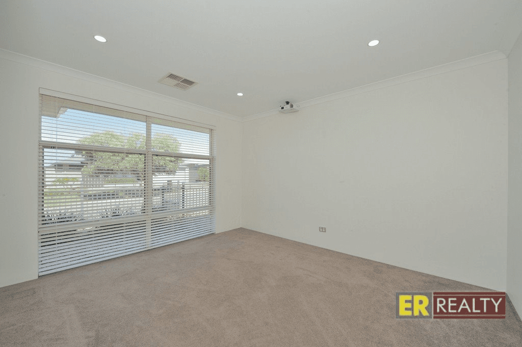 10 Ranfurly Approach, ELLENBROOK, WA 6069