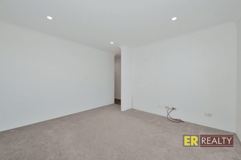 10 Ranfurly Approach, ELLENBROOK, WA 6069