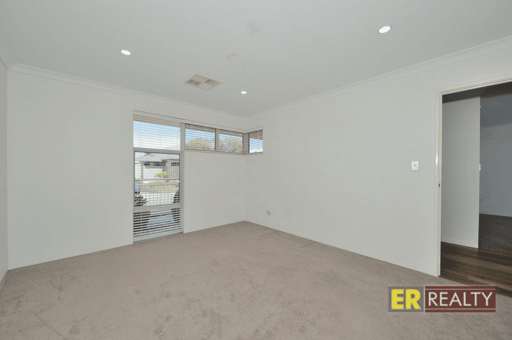 10 Ranfurly Approach, ELLENBROOK, WA 6069