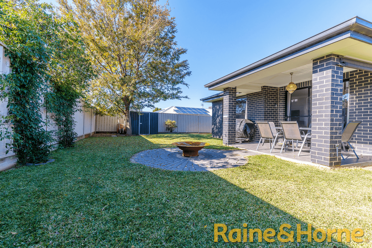 49 Spears Drive, DUBBO, NSW 2830