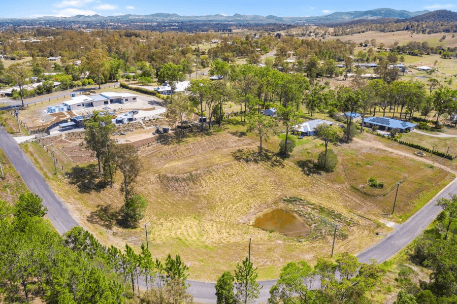 23 Newfarm Road, CHATSWORTH, QLD 4570