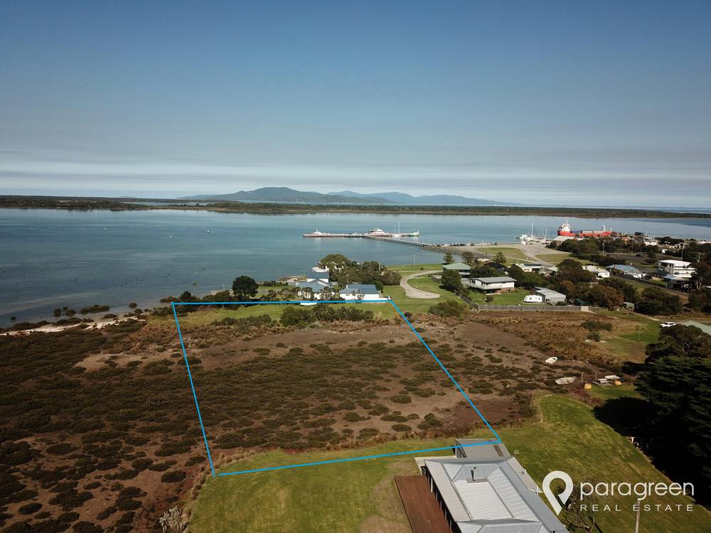 7 Robertson Street, PORT WELSHPOOL, VIC 3965