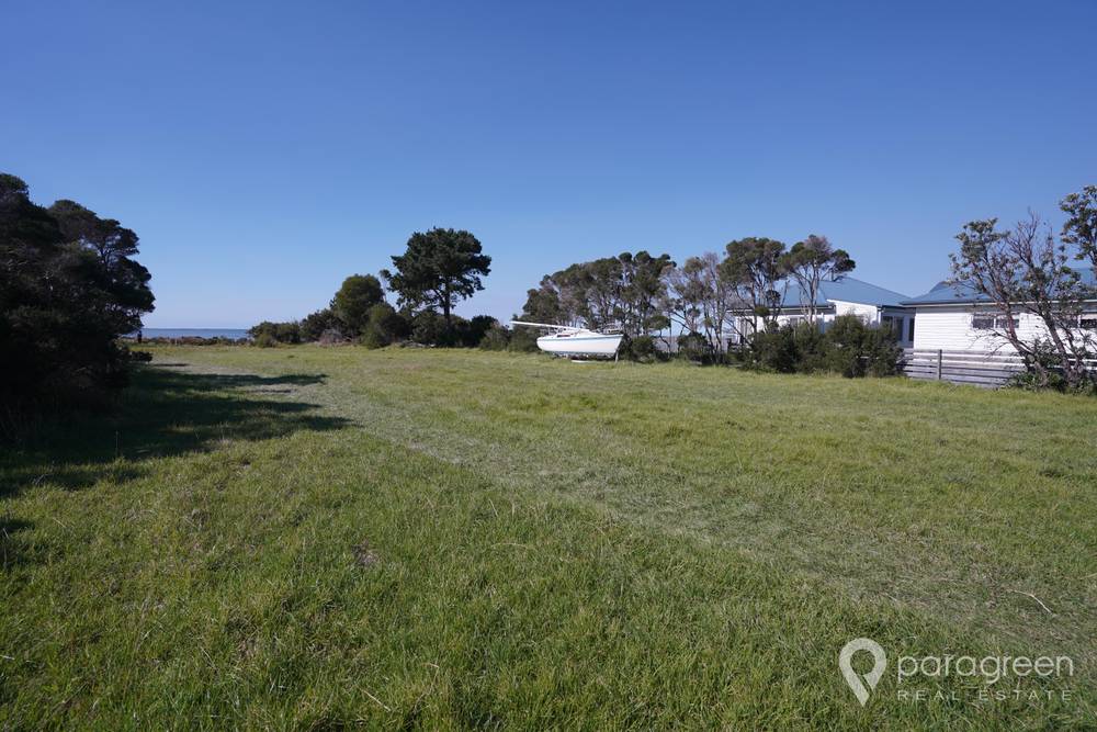 7 Robertson Street, PORT WELSHPOOL, VIC 3965