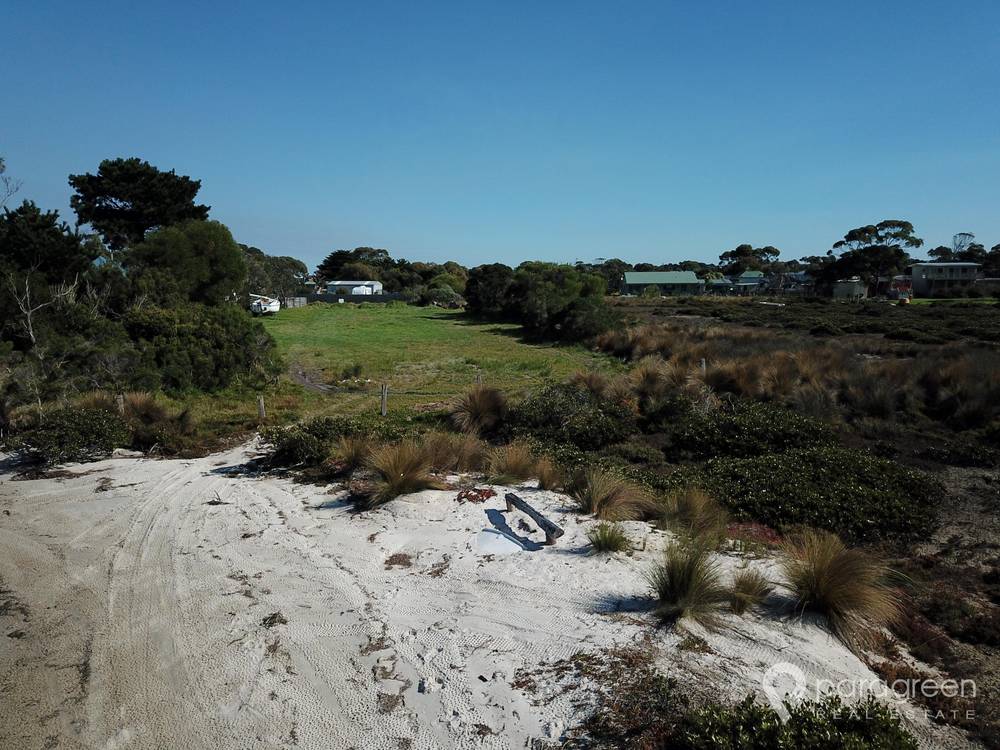7 Robertson Street, PORT WELSHPOOL, VIC 3965