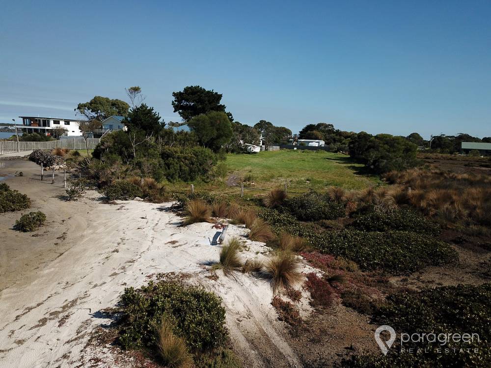 7 Robertson Street, PORT WELSHPOOL, VIC 3965