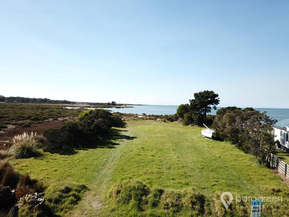 7 Robertson Street, PORT WELSHPOOL, VIC 3965