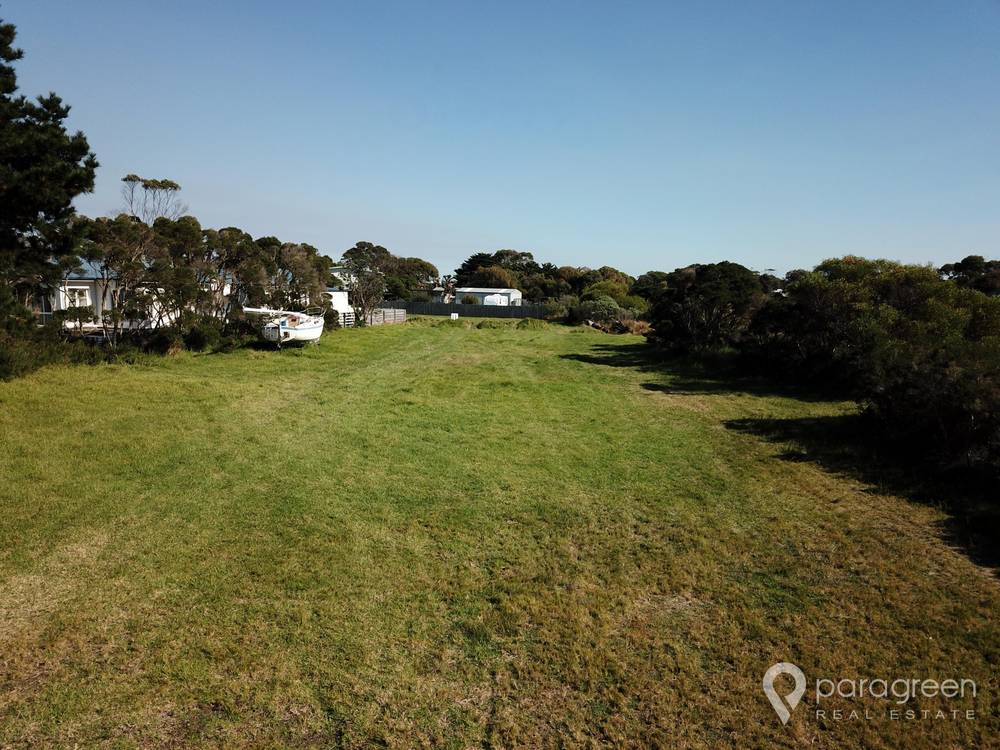 7 Robertson Street, PORT WELSHPOOL, VIC 3965