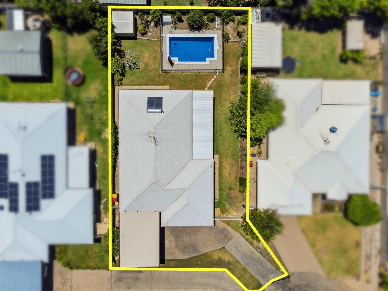 6 Highland Court, EMERALD, QLD 4720