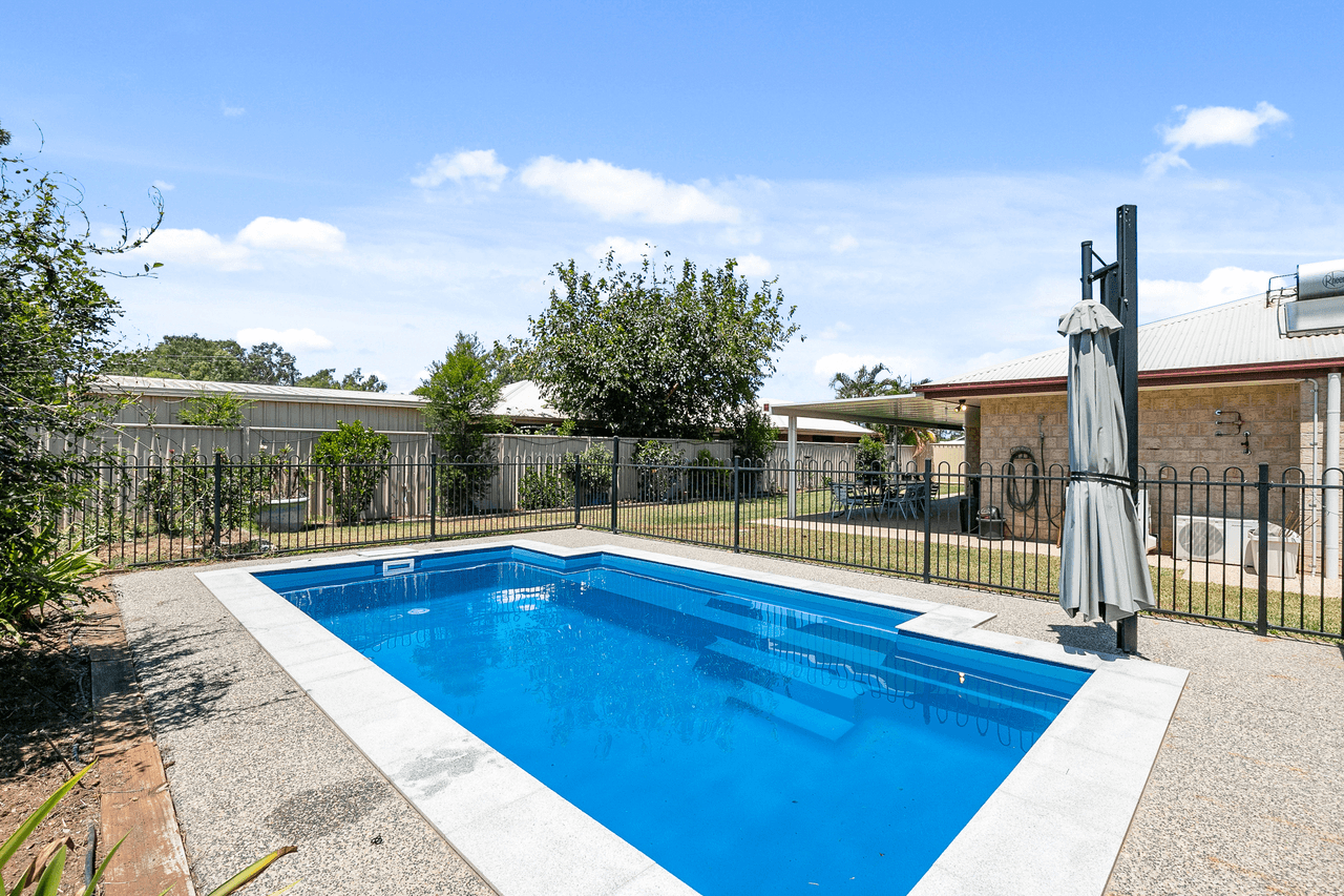 6 Highland Court, EMERALD, QLD 4720