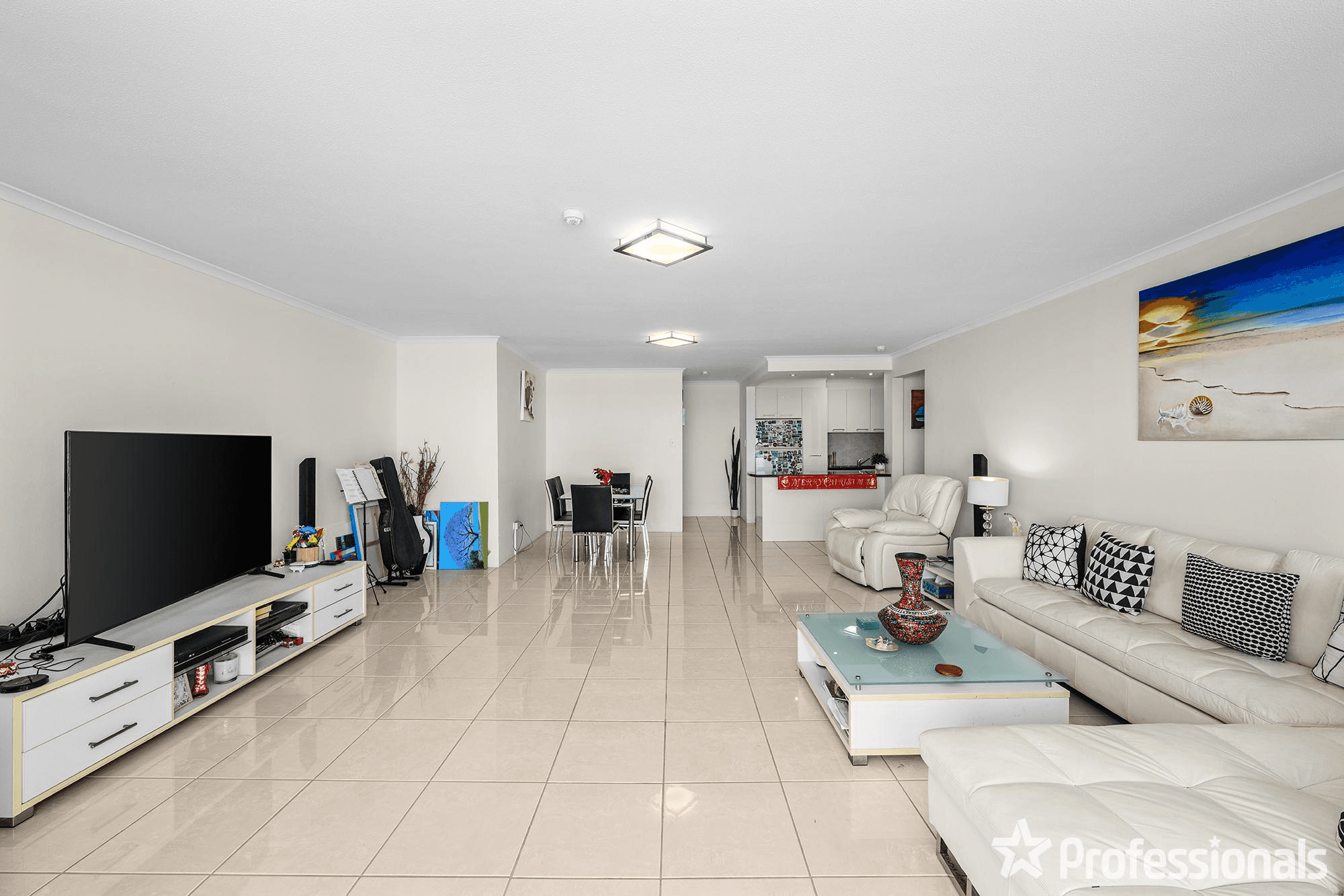 102/33 Thornton Street, SURFERS PARADISE, QLD 4217