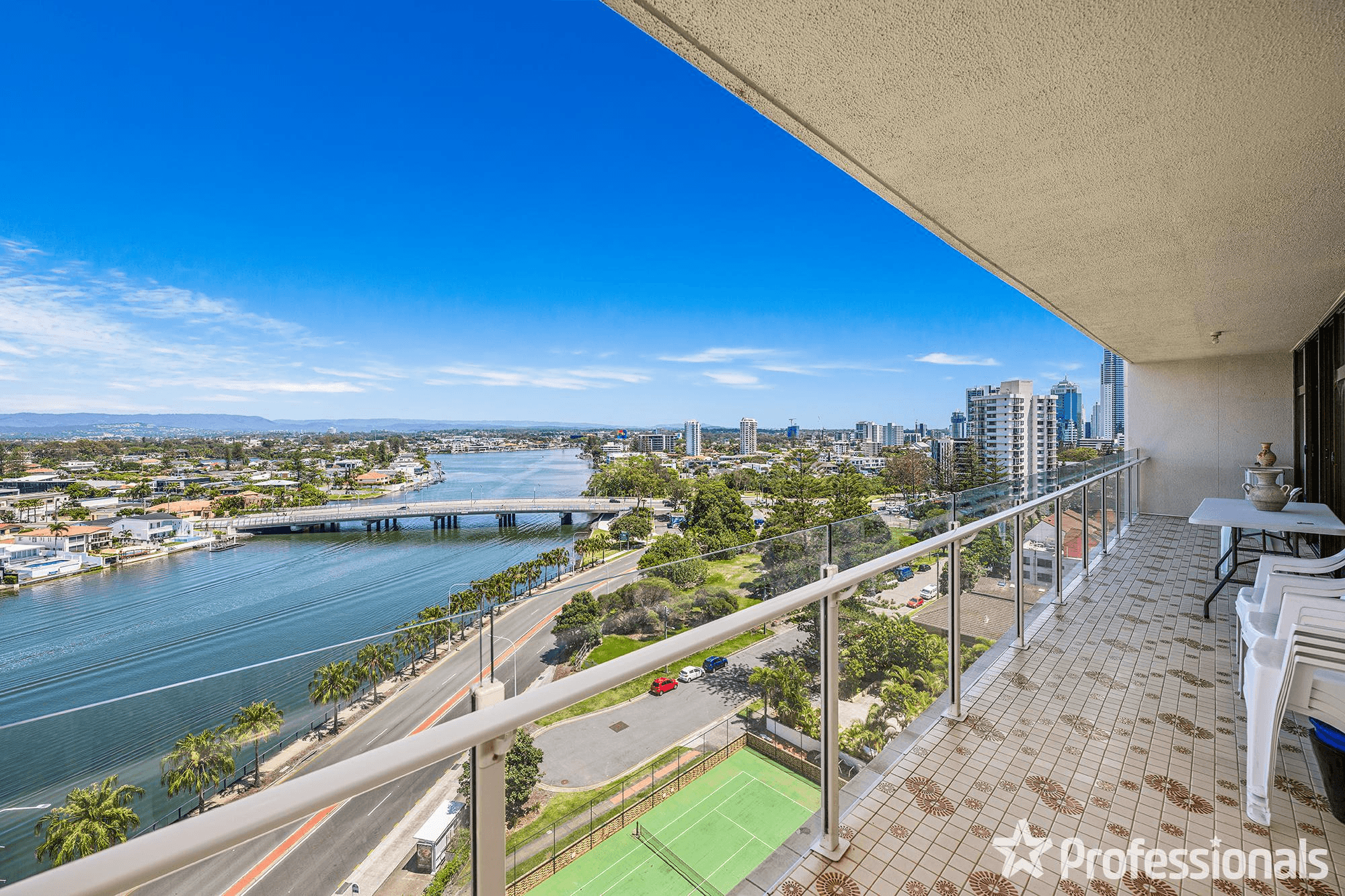 102/33 Thornton Street, SURFERS PARADISE, QLD 4217