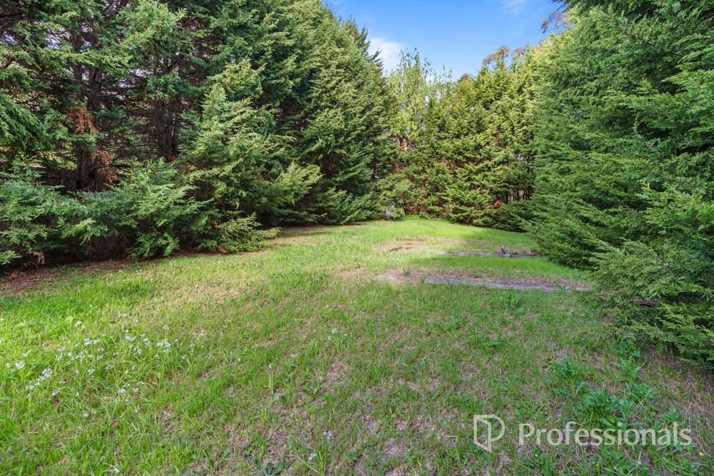 10 Myrtle Crescent, Ferntree Gully, VIC 3156