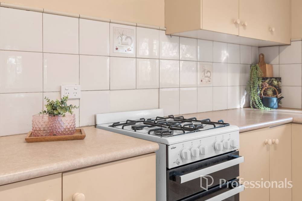 10 Myrtle Crescent, Ferntree Gully, VIC 3156