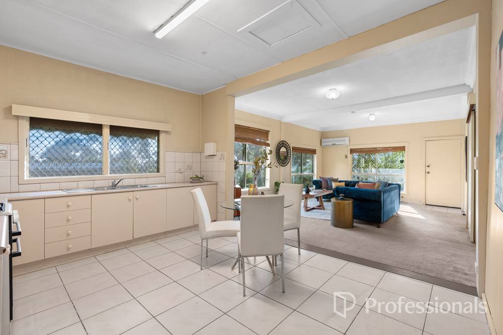 10 Myrtle Crescent, Ferntree Gully, VIC 3156