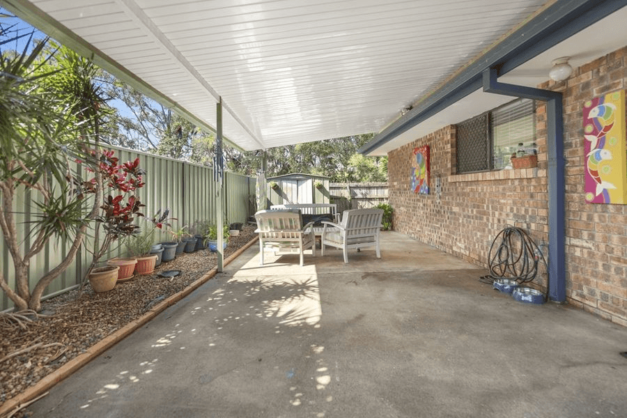 2/74 Botanical Drive, LABRADOR, QLD 4215