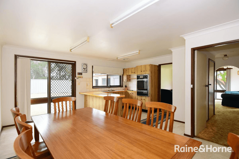 90 Shoalhaven Heads Road, SHOALHAVEN HEADS, NSW 2535