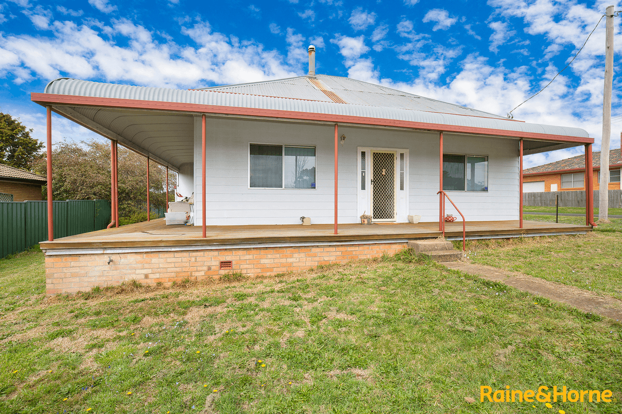 15 Short Street, GLEN INNES, NSW 2370