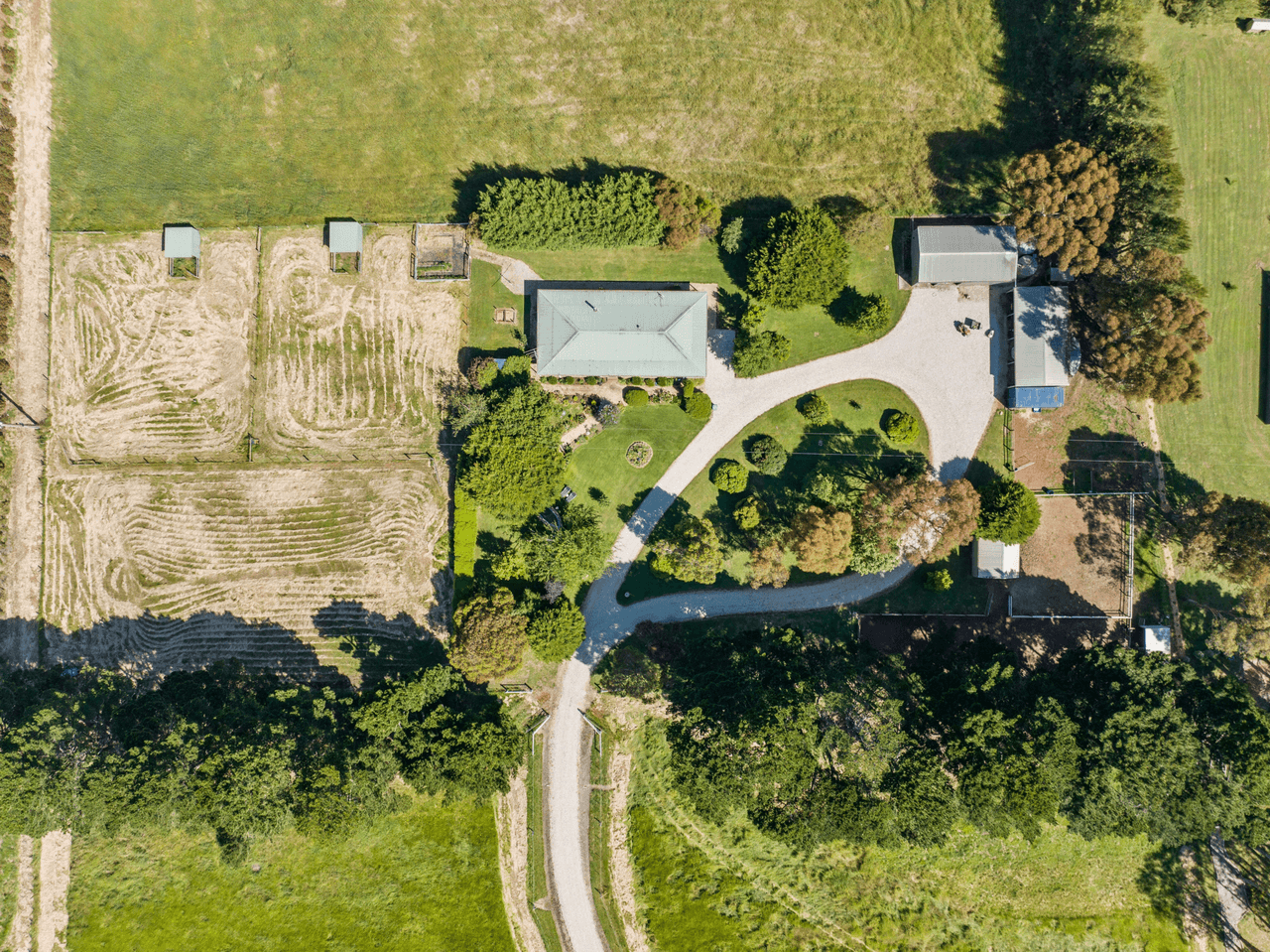218 Grahams Road, LANCEFIELD, VIC 3435