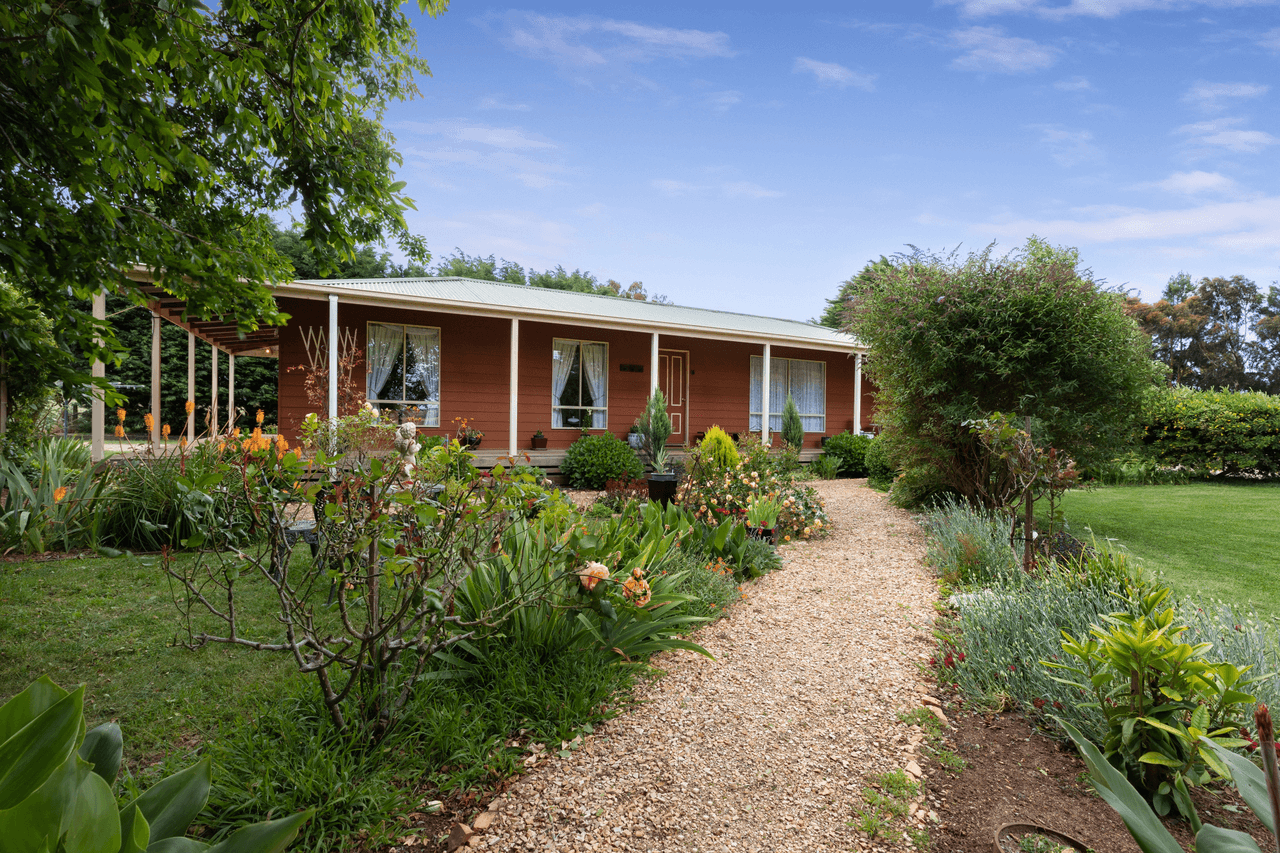 218 Grahams Road, LANCEFIELD, VIC 3435