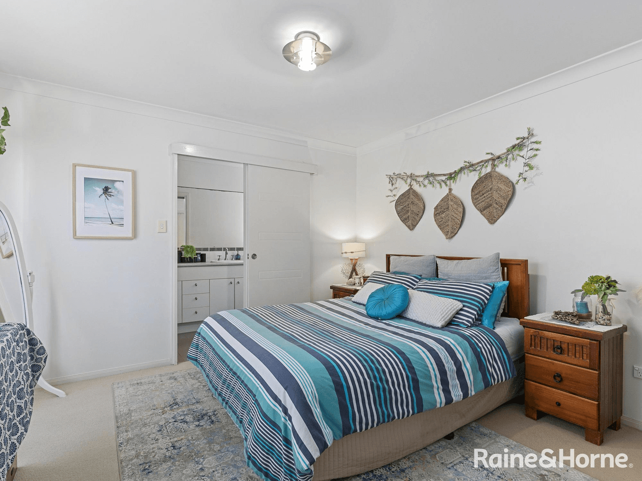 5 Mcconechy Drive, VICTORIA POINT, QLD 4165