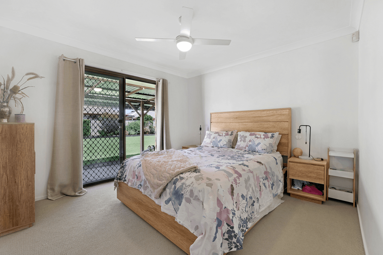 83 Ironbark Street, ELANORA, QLD 4221