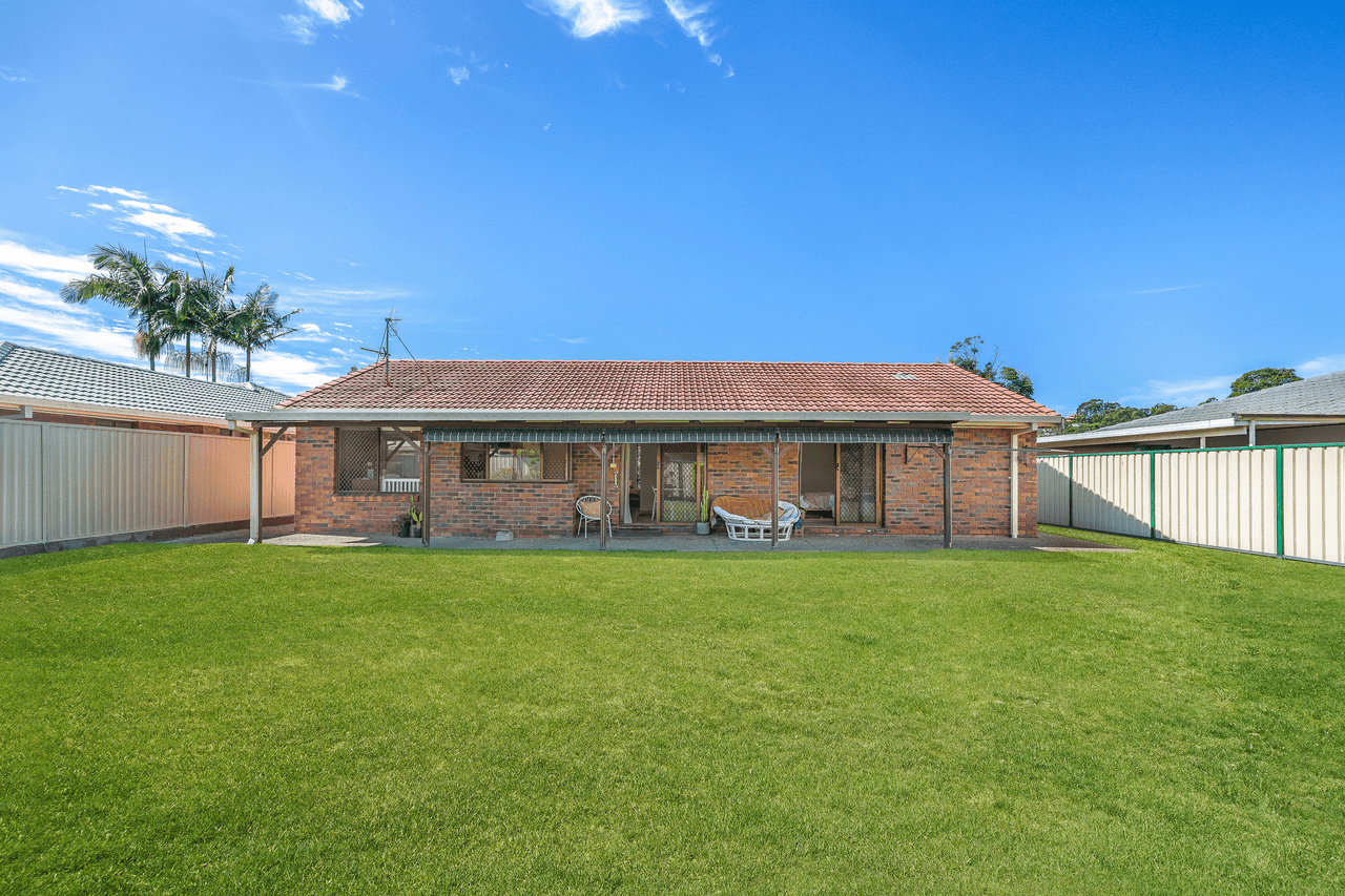 83 Ironbark Street, ELANORA, QLD 4221