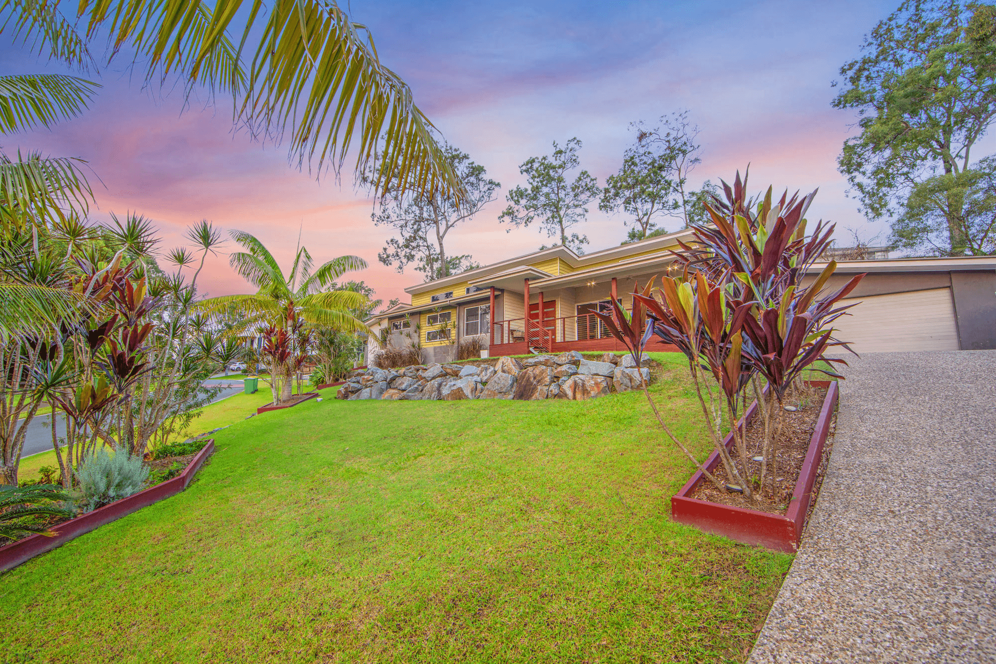 11 Pendragon Drive, COOMERA WATERS, QLD 4209