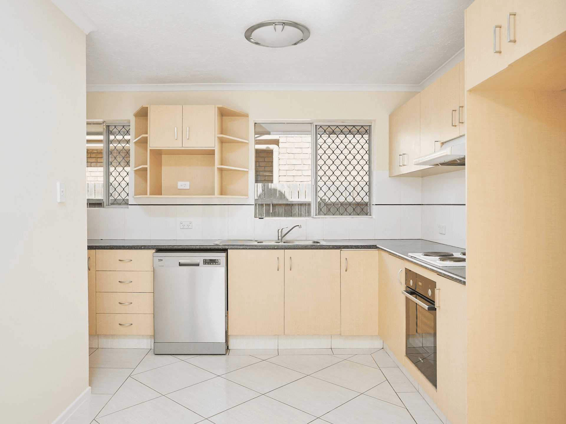 1/3 Craft Court, Miami, QLD 4220