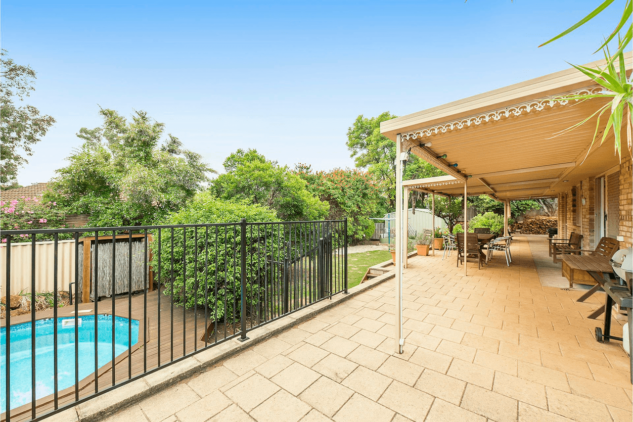 7 Wood Court, LESMURDIE, WA 6076