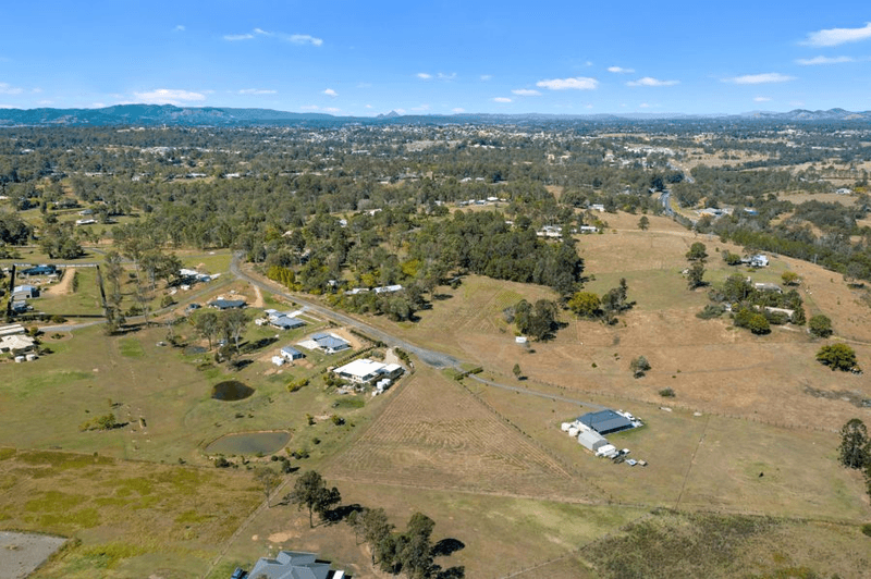 26 McMurtrie Road, CHATSWORTH, QLD 4570