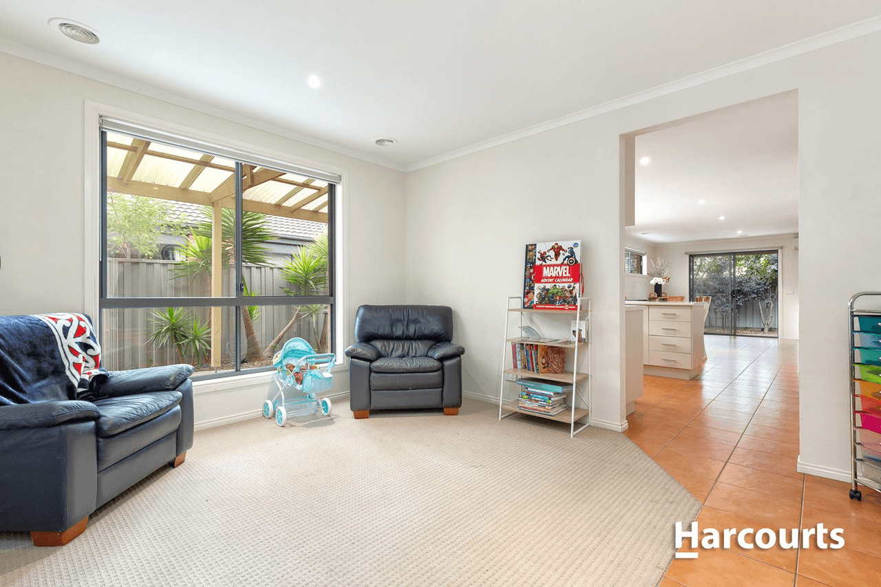 32 Ardent Crescent, Cranbourne East, VIC 3977