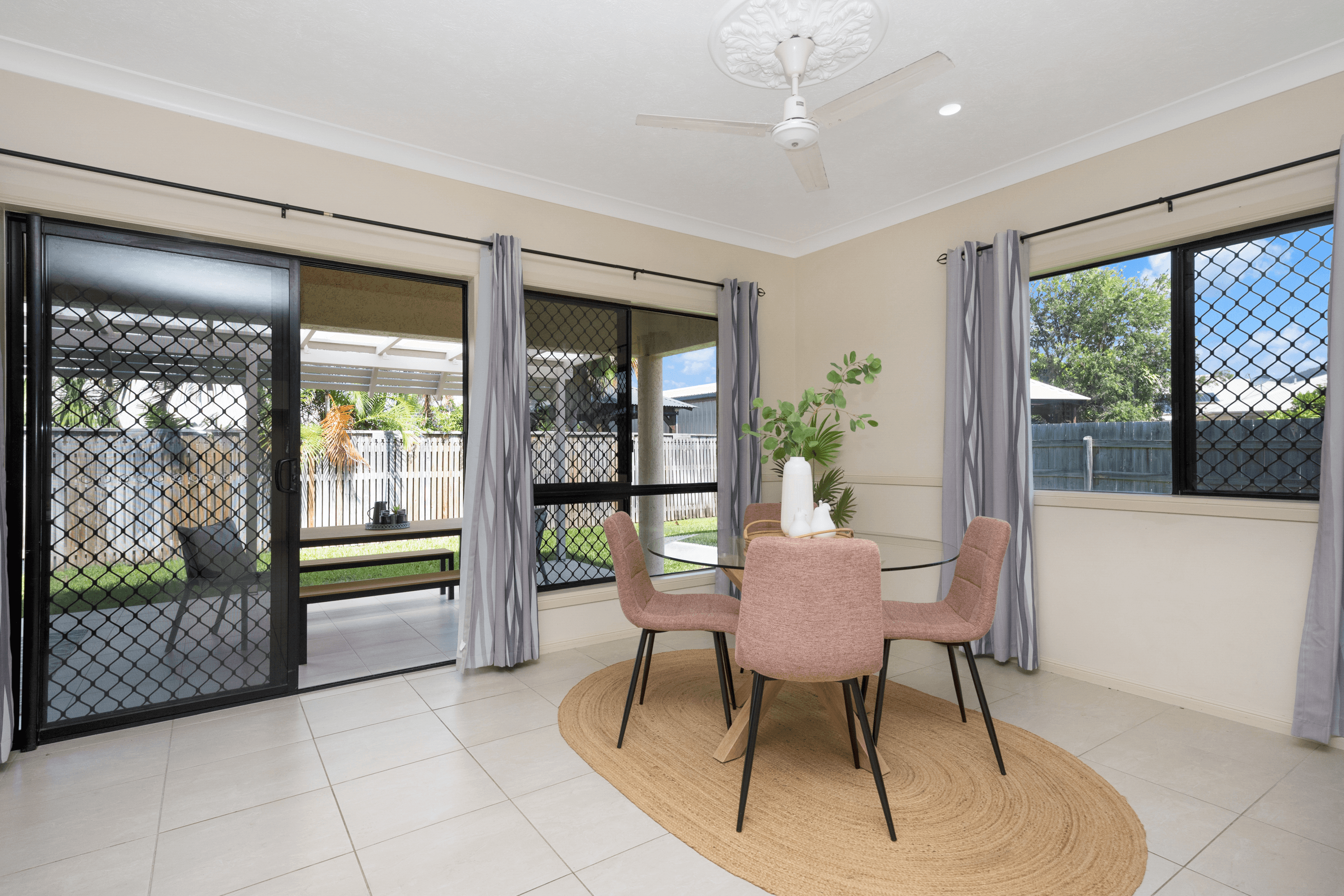 12 Camden Court, ANNANDALE, QLD 4814