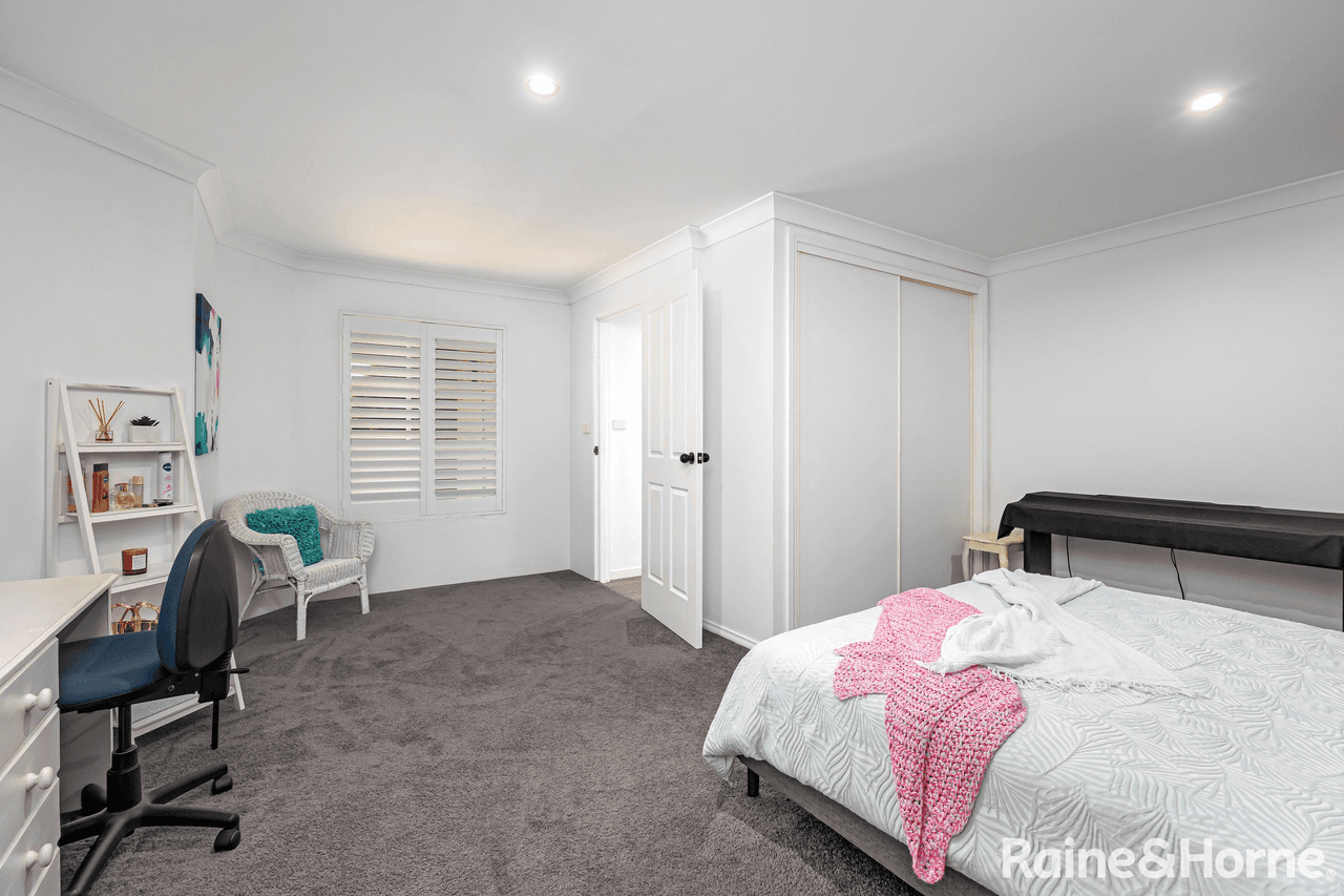 3 Gordon Close, KOORINGAL, NSW 2650